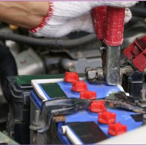 Start Car Battery Without Jumper Cables
